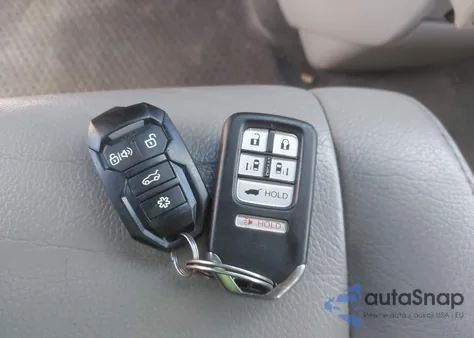 2015 Honda Odyssey Ex-L z USA, uszkodzony, nr VIN 5FNRL5H65FB008755